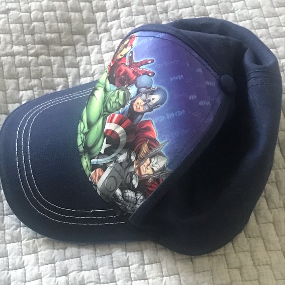 Marvel Avengers Characters Blue SnapBack Hat - Picture 4 of 5